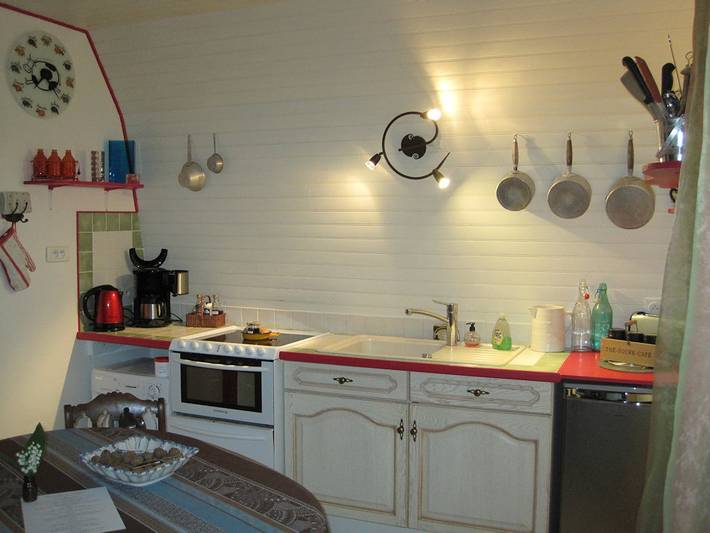 Gîte pour 4 personnes, avec terrasse ainsi que jardin et piscine à Sarlat-la-Canéda - 4