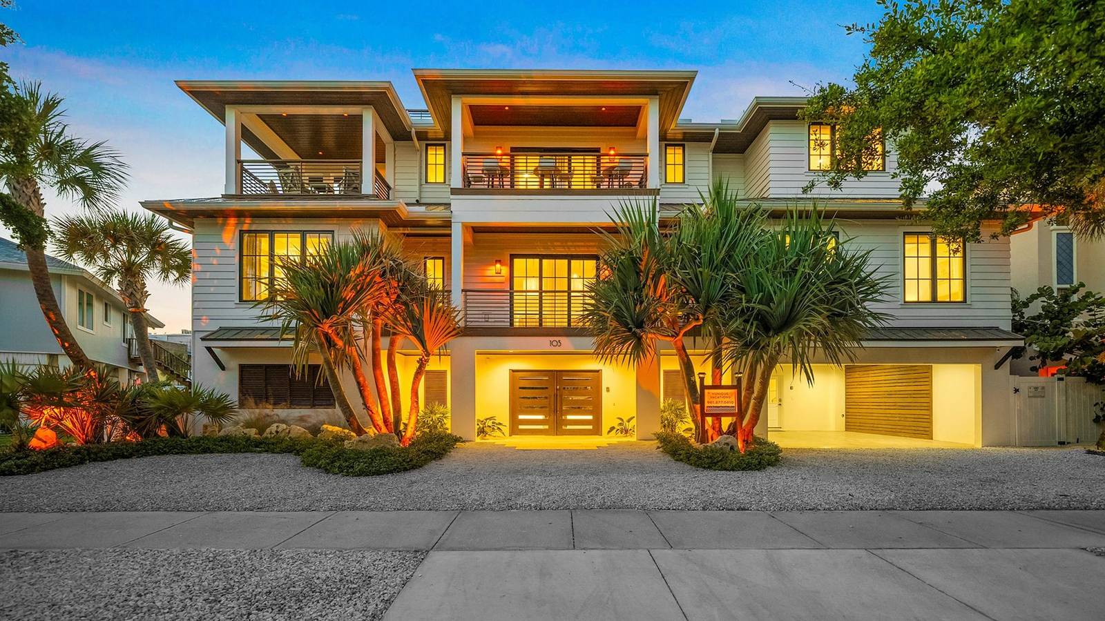 The Oasis in Siesta Key in Sarasota Beach, Siesta Key