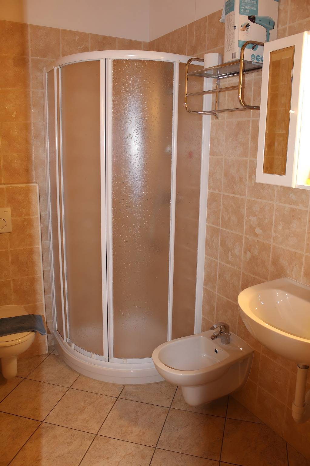 Habitación 'Camera Matrimoniale Con Castello' con vistas a la montaña, jardín compartido y Wi-Fi in Grosio, Parque Nacional Stelvio