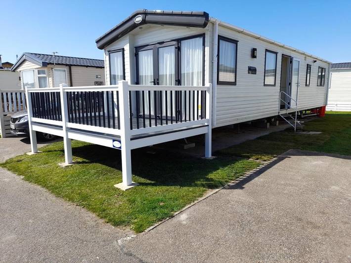 Holiday rental for 6 people, with Balcony and Terrace as well as Garden and Pool in Dymchurch