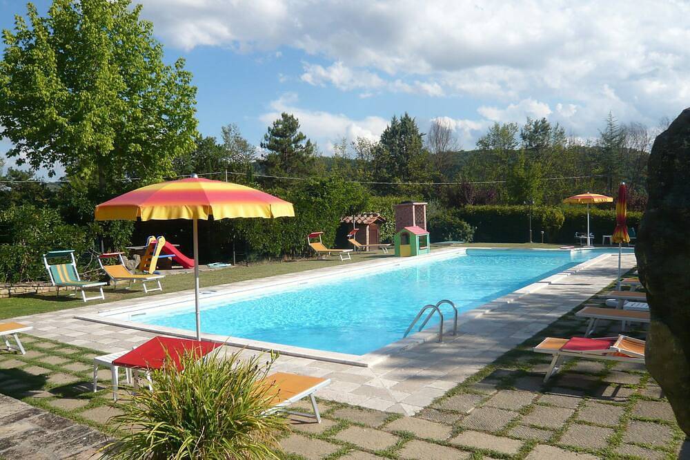 Casa per vacanze vicino ad Anghiari in Toscana A / C, piscina, Wi-Fi, Tv, patio, in Anghiari, Valtiberina