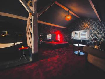 Chambre d’hôte pour 2 personnes, avec piscine ainsi que vue et terrasse à Saint-Vincent-de-Paul