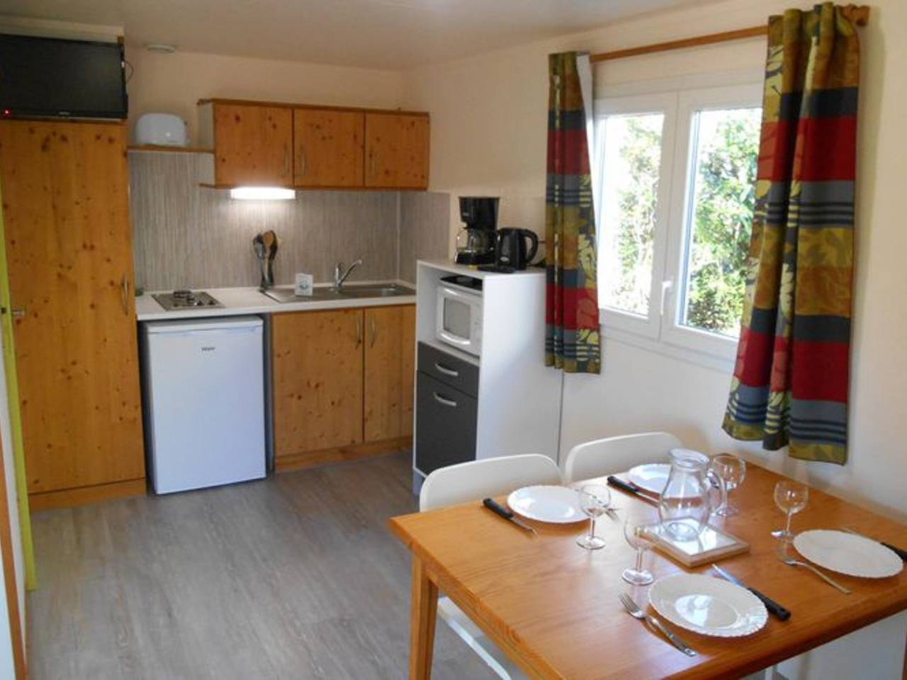 Cozy chalet for 2 with terrace in Gurmençon in Gurmençon, Béarn