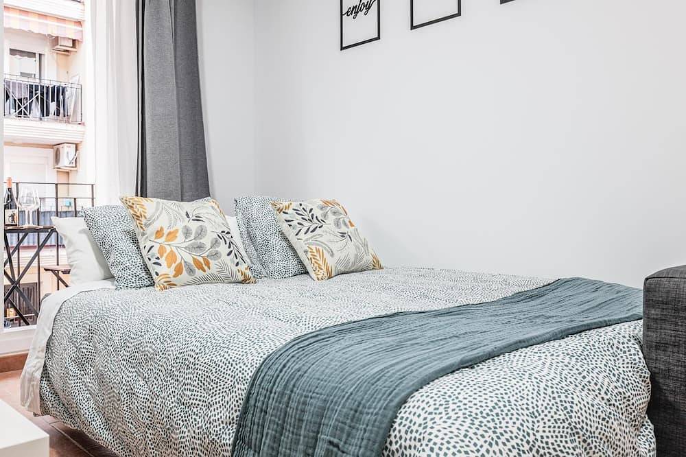 Apartamento entero, Apt buenas calidades piscina Algaba in La Algaba, Provincia de Sevilla