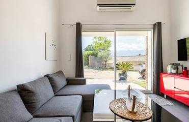 Gîte pour 4 personnes, avec terrasse et jardin à Calvi