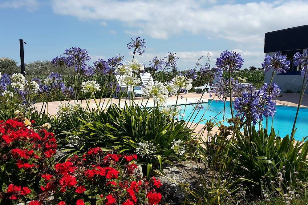 Entire apartment, A furnished 5 ***** - Independent apprt in villa 100 m from the sea in Brignogan-Plages, Brest region