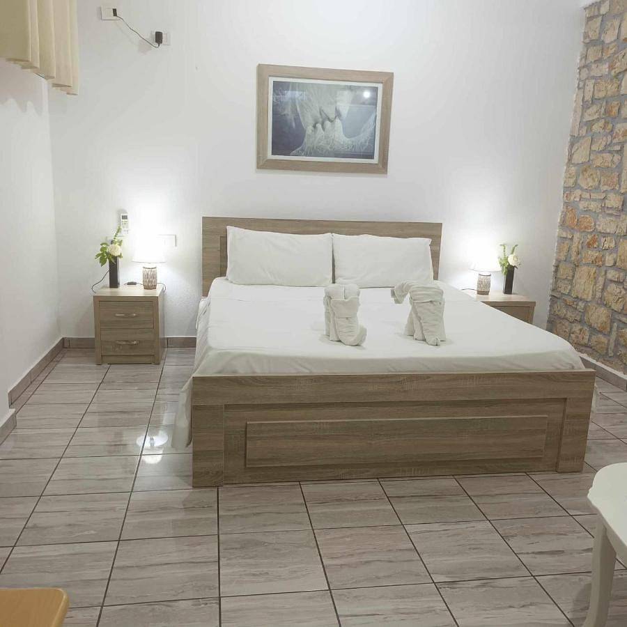 Sunset Guest house in Himarë, Vlorë