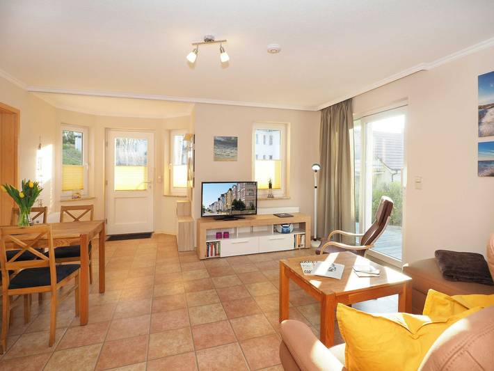 Ferienwohnung für 3 Personen, mit Terrasse und Garten in Ahlbeck