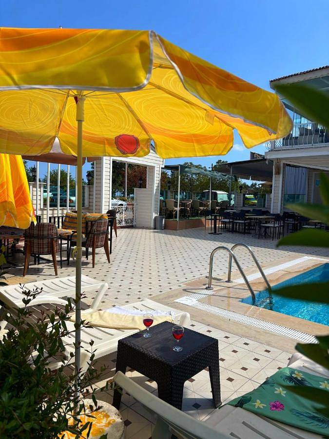 Hôtel pour 4 personnes, avec jardin et piscine