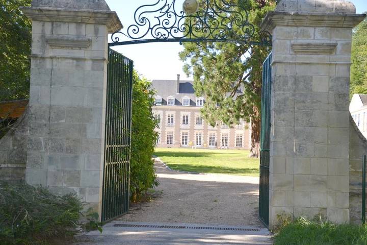Location de vacances pour 2 personnes, avec terrasse ainsi que jardin et vue, animaux acceptés à Saint-Ouen-les-Vignes - 2