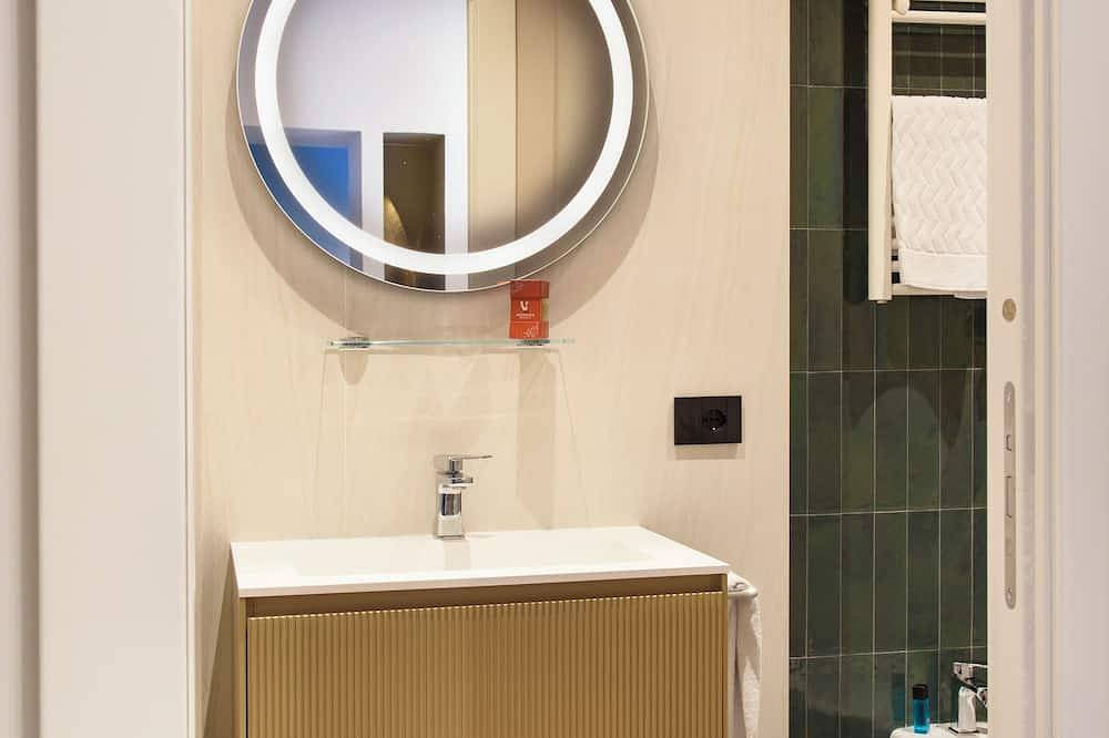 Entire apartment, Vesuvius Palace Aparthotel - Suite Vesta in Ercolano, Vesuvio National Park