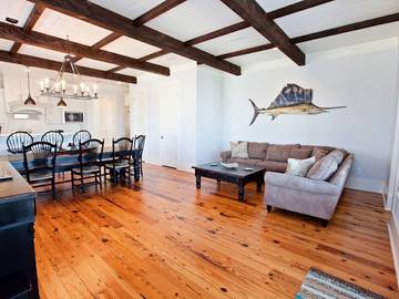 Vacation House for 16 Guests in Inlet Beach, Emerald Coast, Picture 1