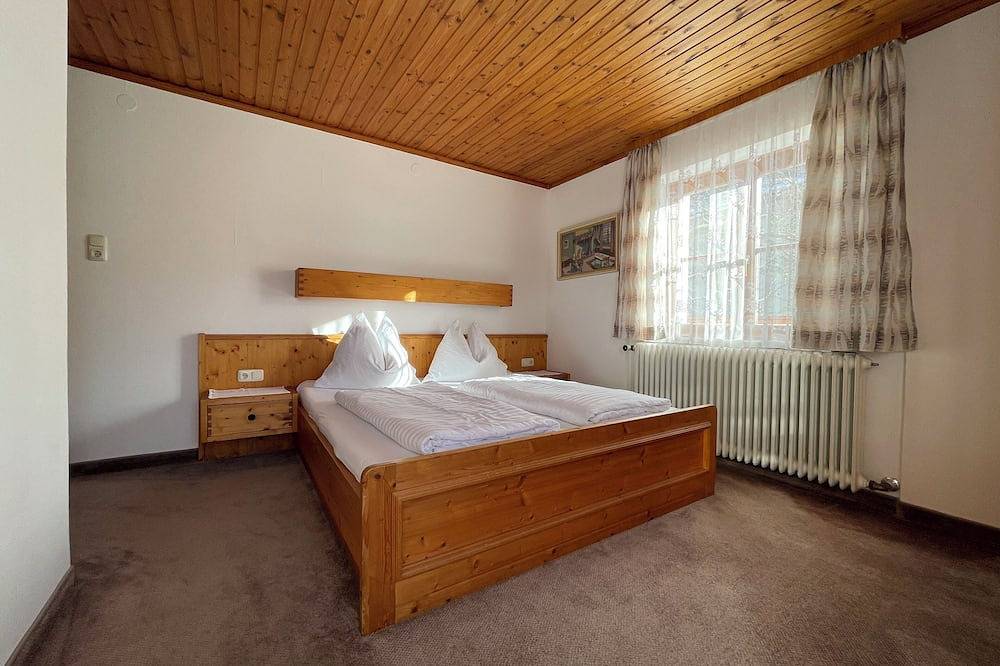 Zimmer Tobias – Komfort-Zimmer mit Bergblick, Julius Appartements Wagrain in Wagrain, Ski Amadé