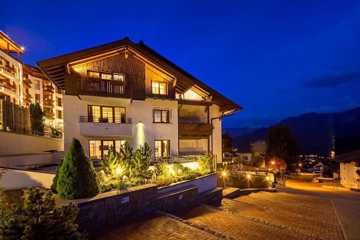 Location de vacances pour 4 personnes, avec vue ainsi que sauna et jardin à Fiss - 3