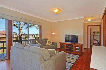 Holiday Home for 8 People in Vincentia, Jervis Bay, Photo 2