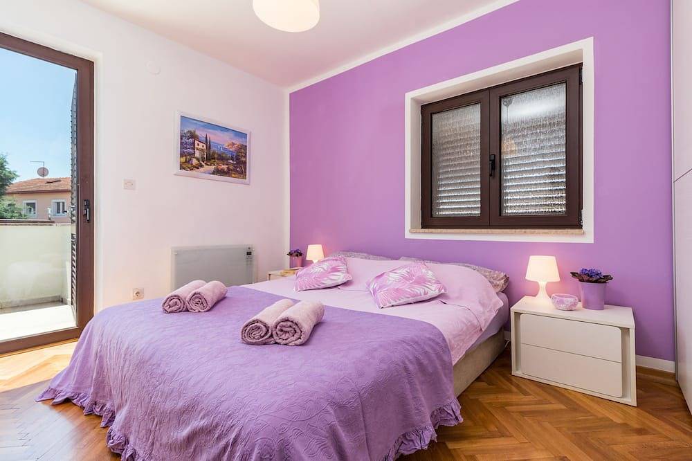 Villa in Fazana, familienfreundlich, am Meer, beheizter Pool, bis 9 Personen in Fažana (Kroatische Adria), Fazana
