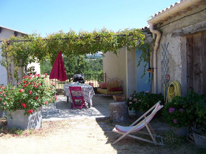 Gîte pour 5 personnes, avec jardin et terrasse dans les Alpes-de-Haute-Provence - 2