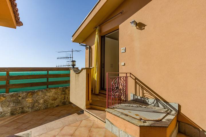 Entire apartment, Apartment 'Mandarino' with Sea View, Private Terrace and Wi-Fi in Gioiosa Marea, Messina Province