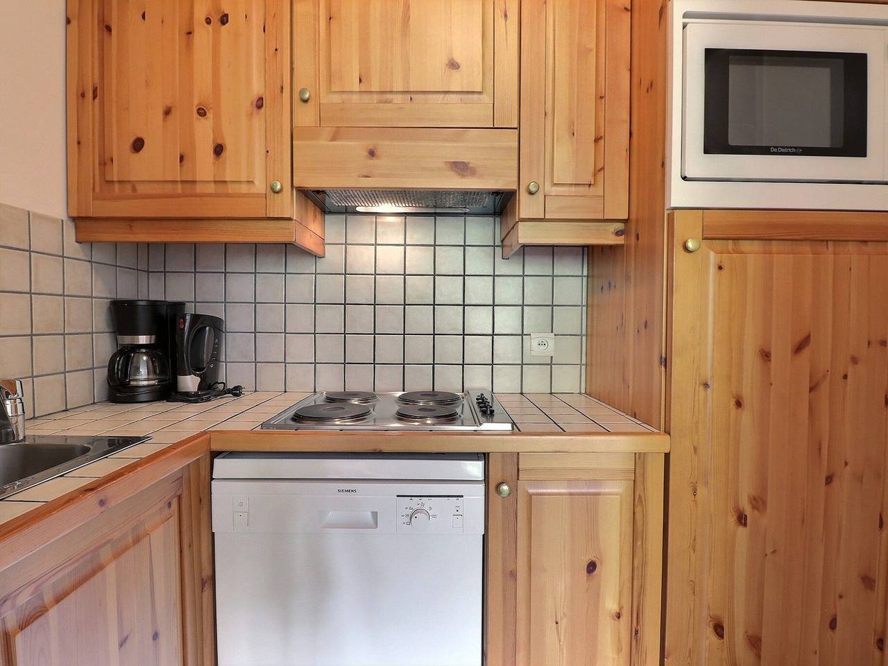 Ganze Wohnung, 2-Zimmer-Wohnung mit großem Südbalkon, Wi-Fi, Parkplatz, in Pistennähe in Méribel-Mottaret, Les Allues