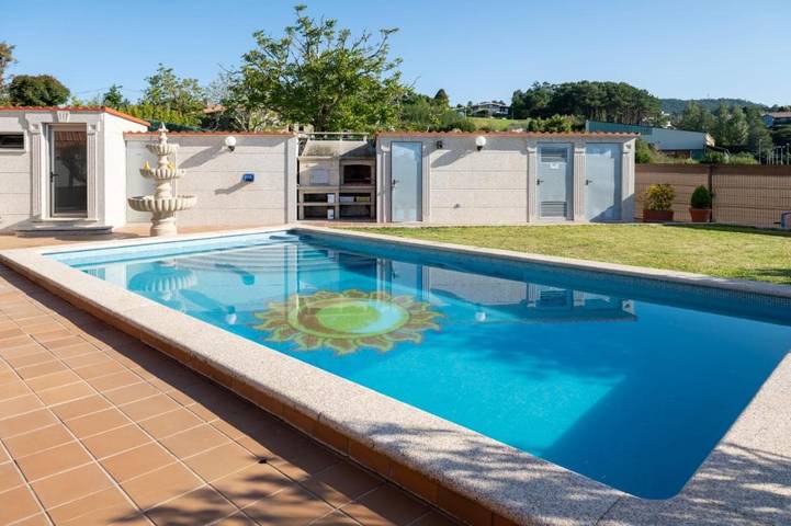 Chalet para 11 personas, con terraza además de piscina y vistas en Comarca de Vigo - 4