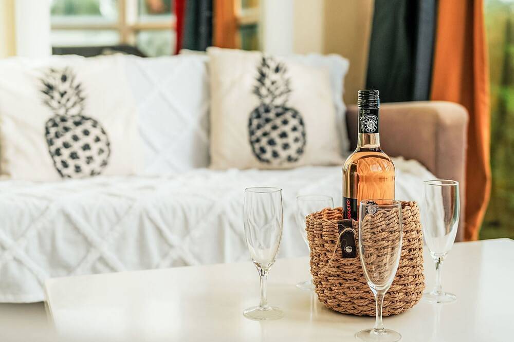 Entire apartment, Les Balcons de la Rance by Interhome in La Richardais, Saint-Malo region