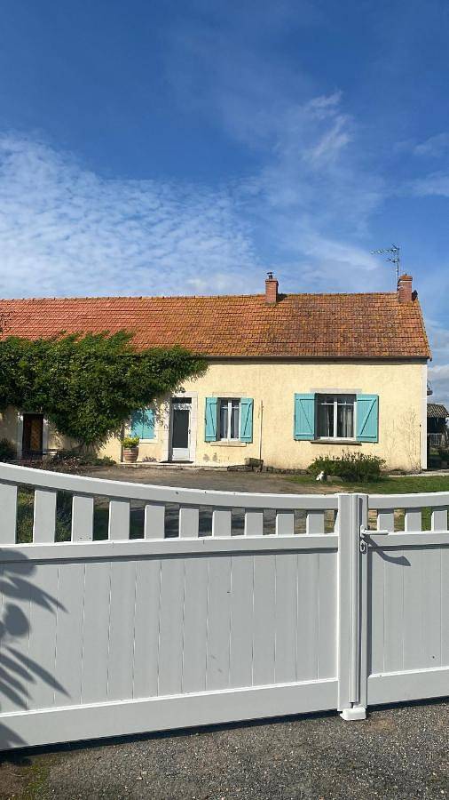 Gîte lamadelon in Néris-les-Bains, Région de Montluçon