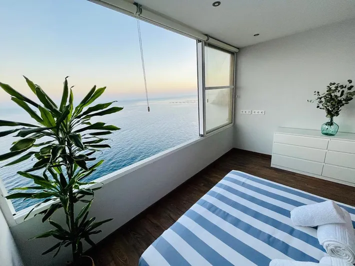 Holiday apartment for 3 people, with terrace and view as well as pool - 1