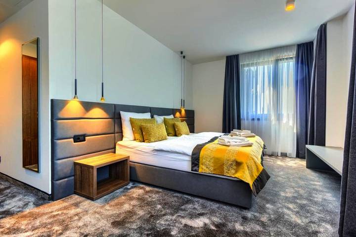 Maison d’hôte pour 3 personnes, avec jardin ainsi que piscine et vue à Split - 2