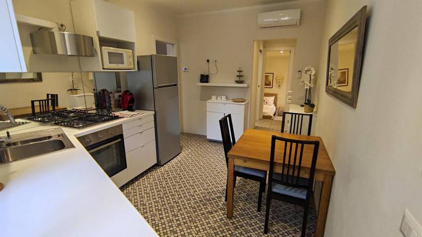 Gîte pour 5 personnes, avec terrasse à Loano - 3