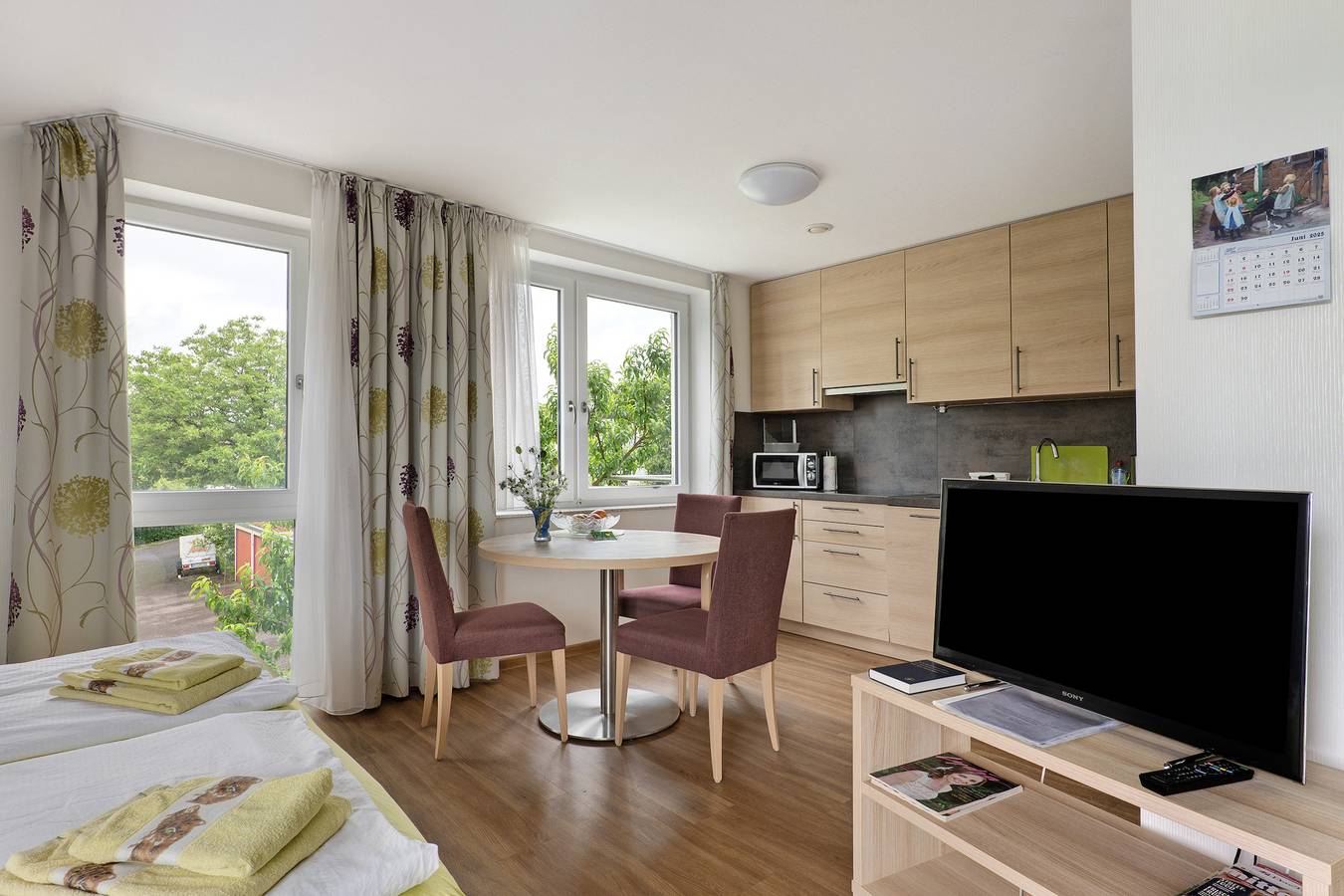 Ganze Wohnung, Ferienwohnung 'Riesling' mit Küchenzeile, Balkon und Wi-Fi in Vaihingen an der Enz, Kraichgau