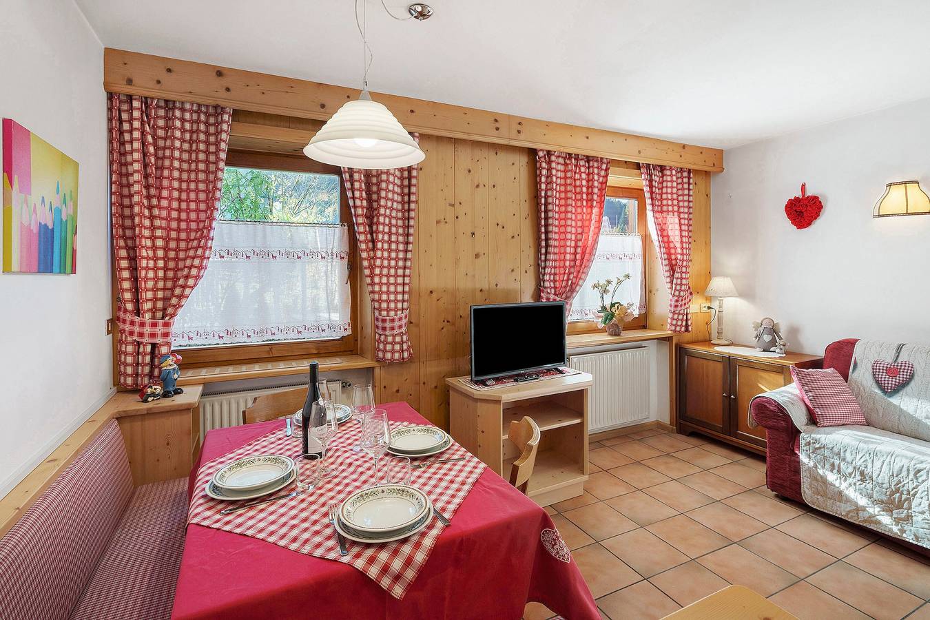 Ganze Wohnung, Ferienwohnung „Ciasa Lino Rotic“ mit Bergblick und Wlan in Pozza di Fassa, San Giovanni di Fassa