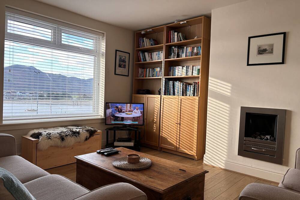Entire apartment, Beautiful 2 bedroom Deganwy apartment with estuary views in Deganwy, Conwy region