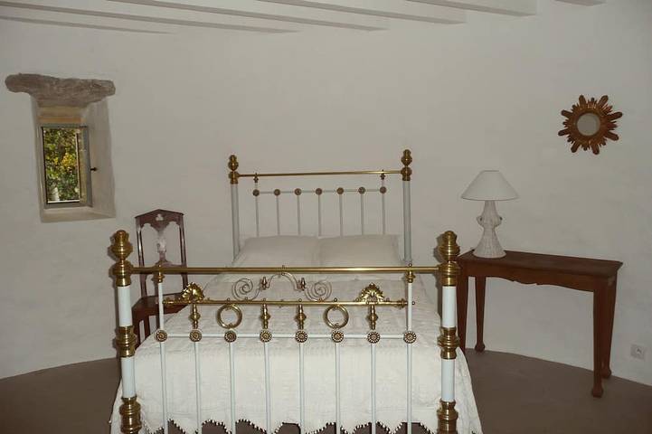 Location de vacances pour 10 personnes, avec jacuzzi et jardin à Aimargues - 2