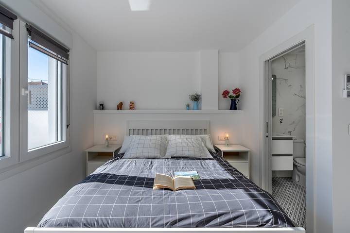 Entire apartment, Loft A'ca La Puri en Melegís with Private Terrace, Wi-Fi, and Air Conditioning in Melegís, El Valle