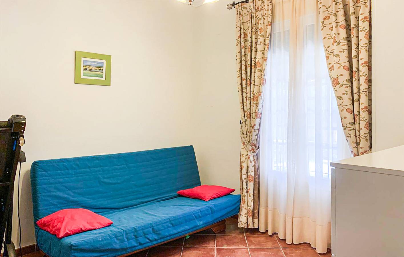 Acogedor apartamento con piscina y barbacoa, a 2,5 km del río – Wi-Fi y aparcamiento incluidos in Cantillana, Provincia de Sevilla