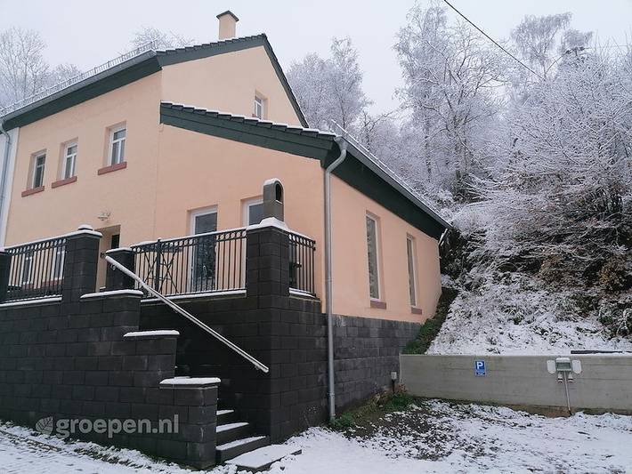 Ferienhaus für 14 Personen, mit Balkon/Terrasse und Terrasse in der Eifel