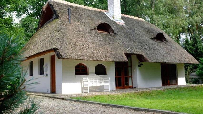 Ferienhaus für 6 Personen, mit Terrasse und Garten in Uelsen