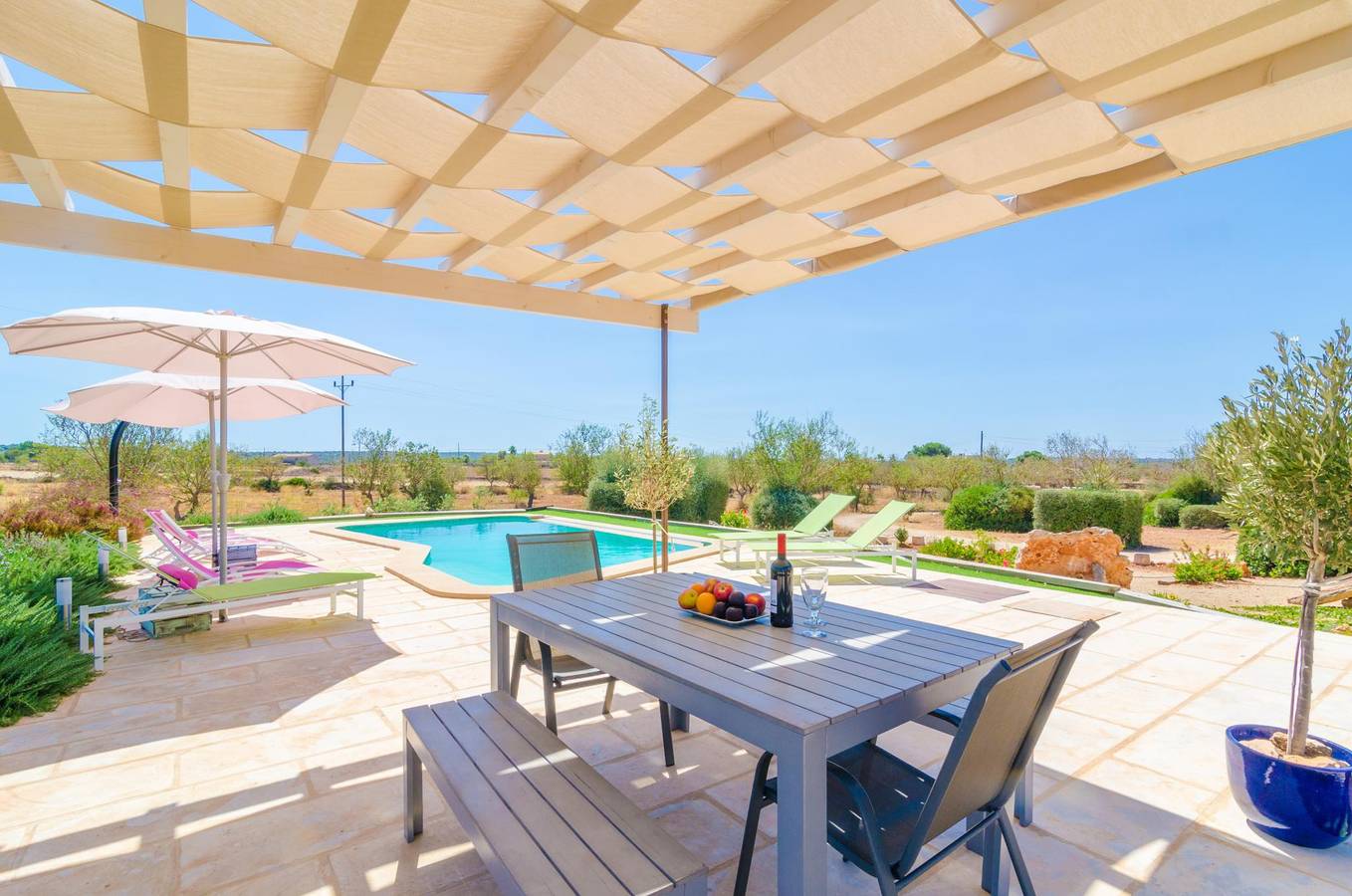 Villa Gemma - Ferienhaus mit privaten Pool in Ses Salines. Kostenloses W-Lan in Ses Salines, Mallorcas Küste
