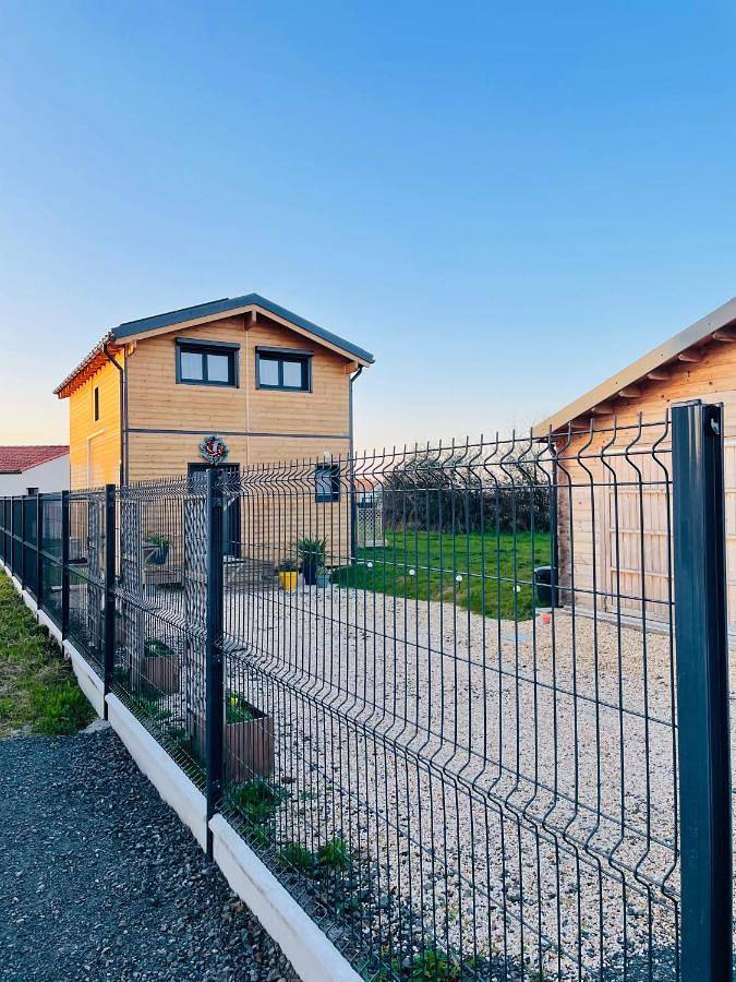 Location de vacances pour 4 personnes, avec jardin, adapté aux familles dans Essarts-en-Bocage - 2