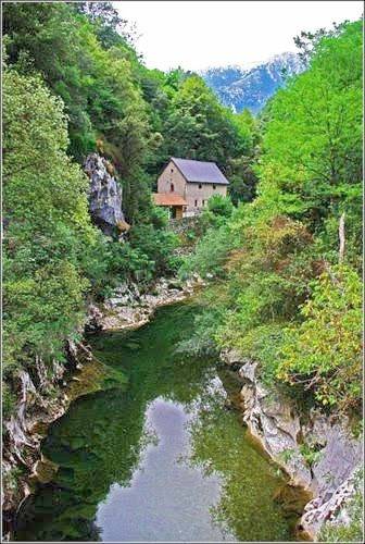 Las Cabraliegas in Las Arenas (Cabrales), Cabrales