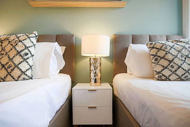 Ganze Wohnung, Stylish Apartment • City Centre • Balcony • Free Parking • Self-Check-In • Yoko Property in Milton Keynes, Südostengland