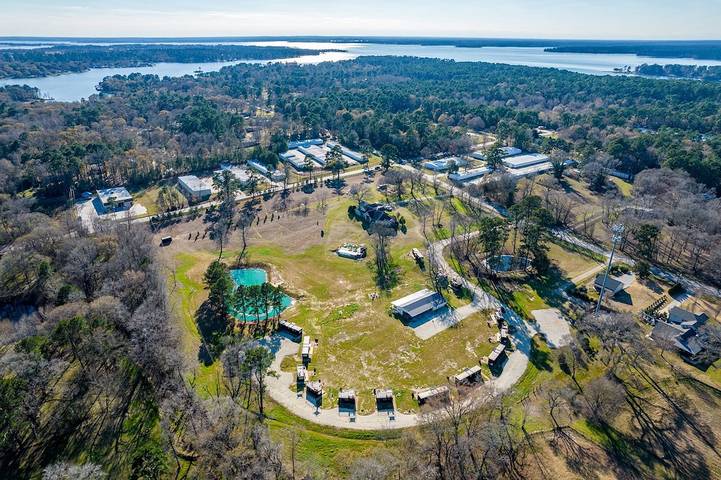 Barn for 2 people, with pool in Lake Conroe
