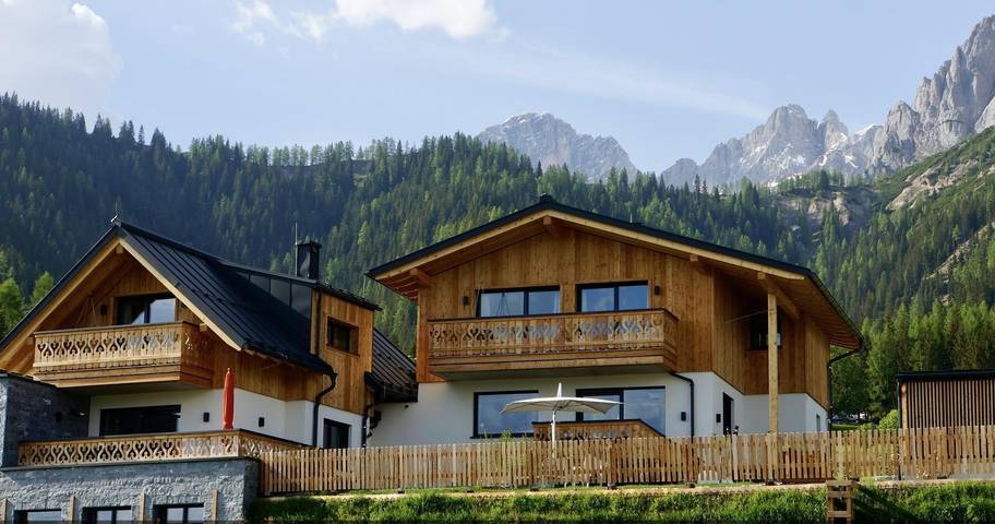 Ferienhaus für 4 Personen, mit Sauna und Ausblick sowie Garten, kinderfreundlich in Ramsau am Dachstein