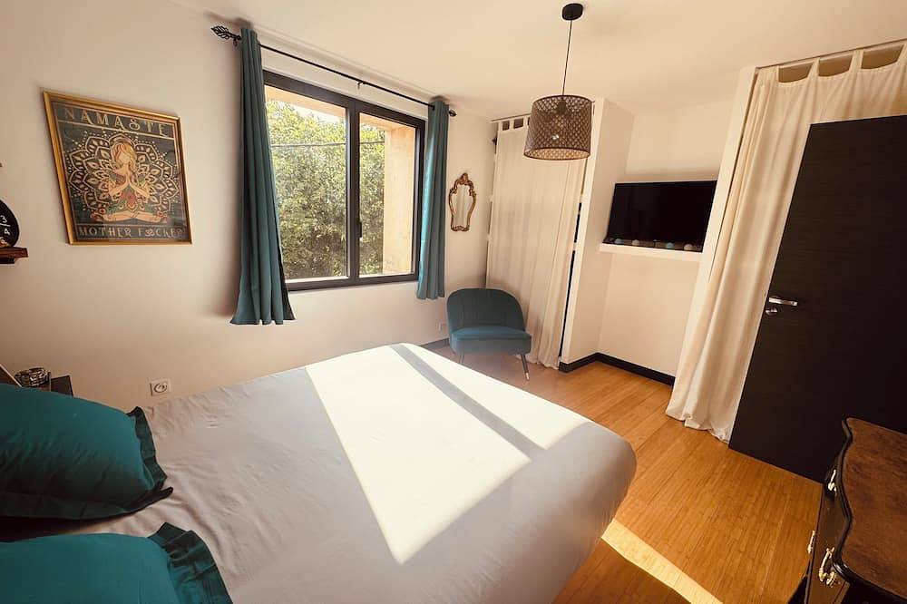 Appartement entier, L'Hendrix - Appartement Grand Confort in Vallabrix, Région de Nîmes