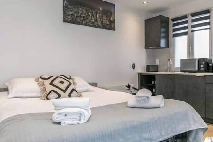 Entire apartment, Mba Levallois Splendide Appart proche Paris in Levallois-Perret, Hauts-de-Seine