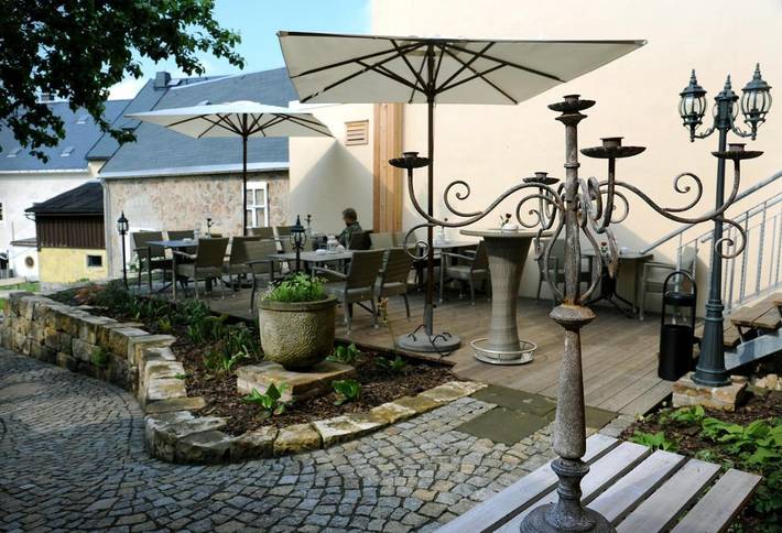 Hotel, mit Terrasse und Garten sowie Sauna und Ausblick in Frauenstein - 3