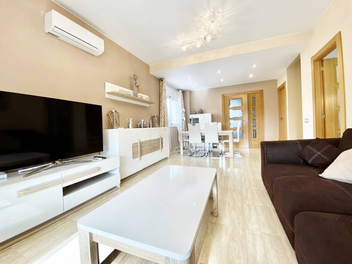 Location de vacances pour 8 personnes, avec terrasse et jardin dans Les Tres Cales - 4