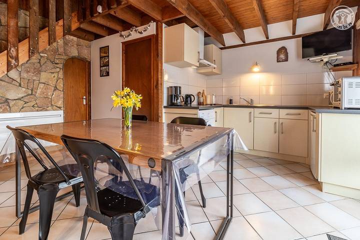 Gîte pour 3 personnes, avec jardin à Entremont-le-Vieux - 2