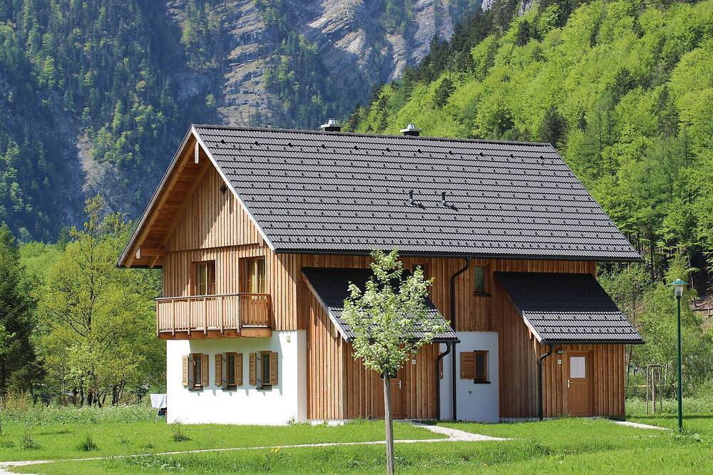 Hallstättersee chalet in Obertraun, Dachstein Salzkammergut