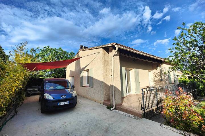 Location de vacances pour 2 personnes, avec jardin à Grambois